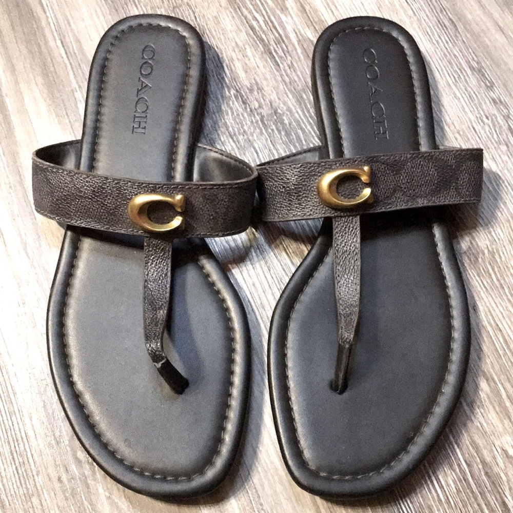 Coach  100% Authentic T-Sandal💖